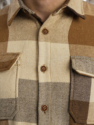 Moška karirasta srajca camel OZONEE NB/MC728K